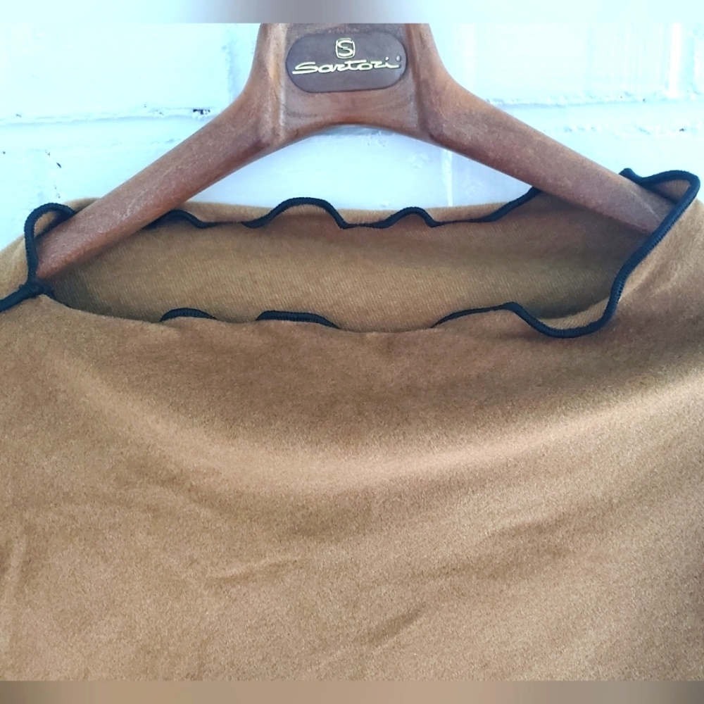 Vintage Women's Reversible Poncho. Camel color. One size. - Picture 2 of 12